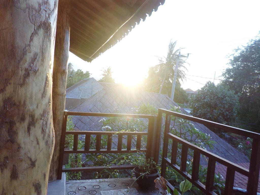Rumahku Homestay 아메드 외부 사진