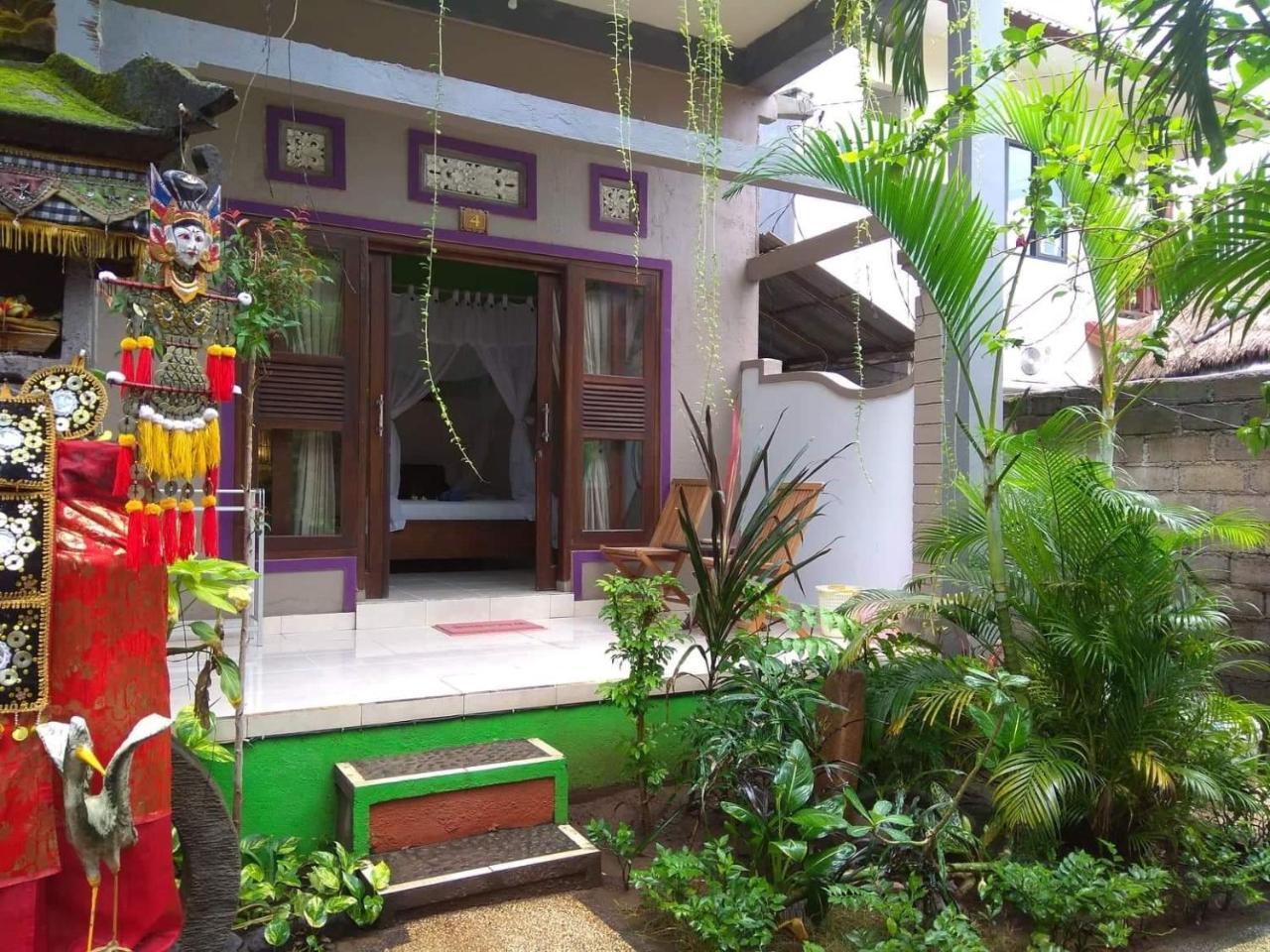 Rumahku Homestay 아메드 외부 사진